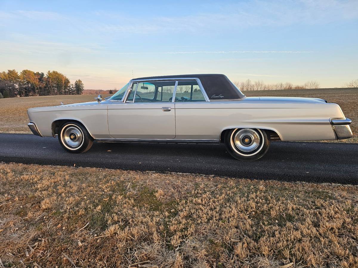 Chrysler-Imperial-crown-coupe-1965-silver-8