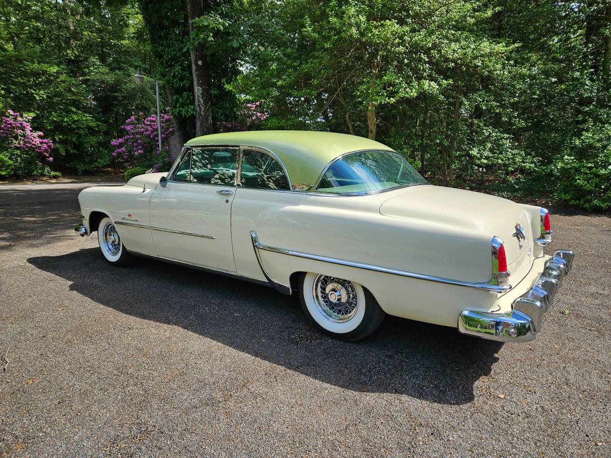 Chrysler-Imperial-newport-hardtop-1954-1