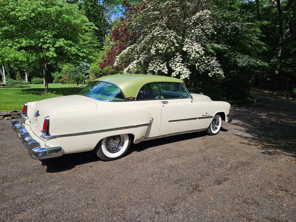 Chrysler-Imperial-newport-hardtop-1954-3