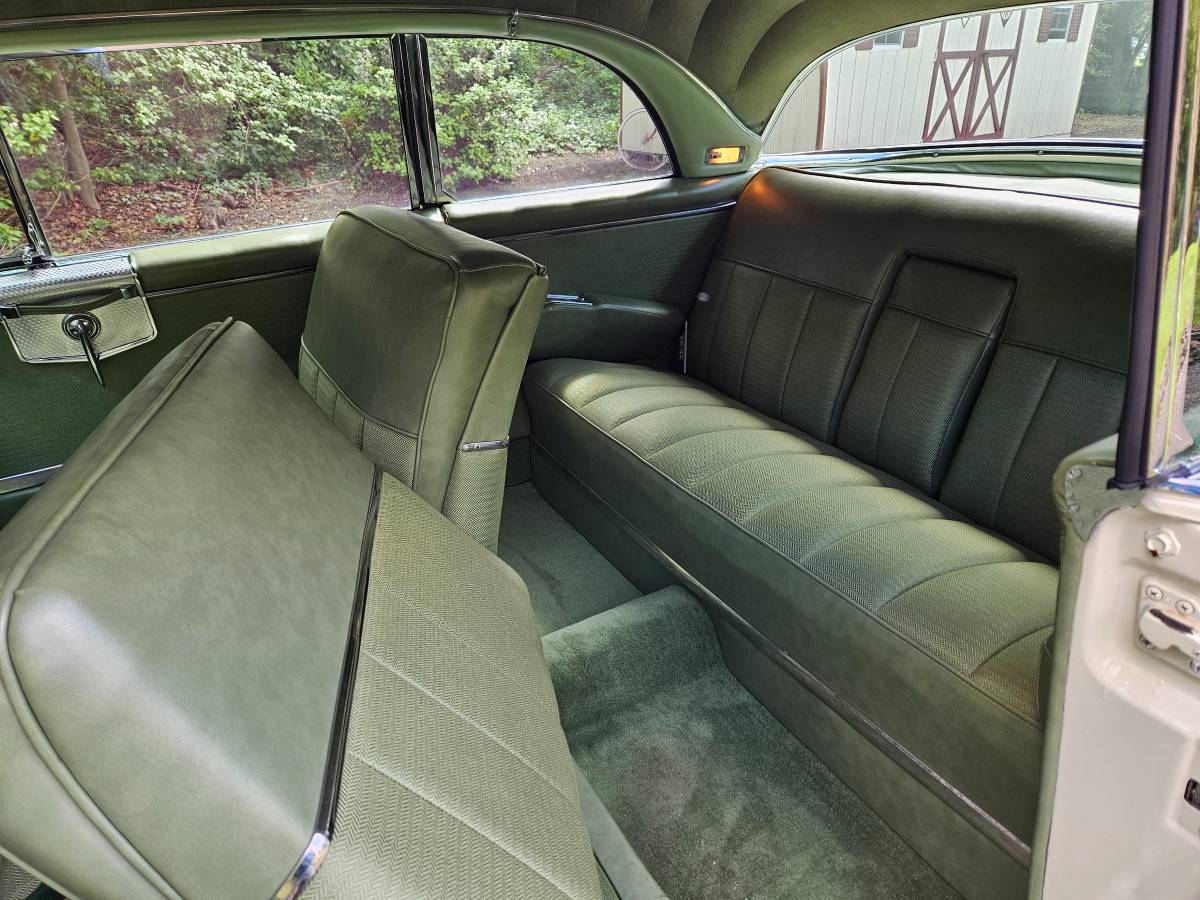 Chrysler-Imperial-newport-hardtop-1954-6