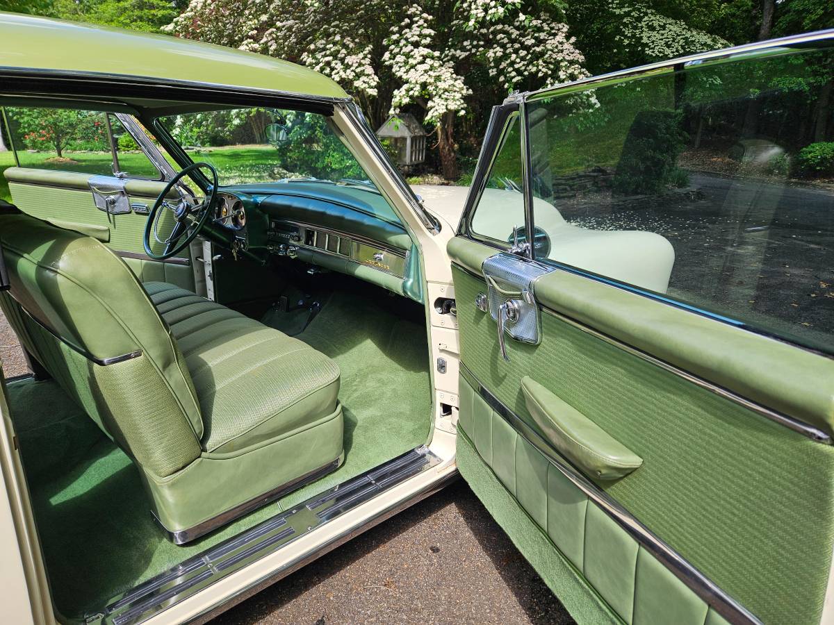 Chrysler-Imperial-newport-hardtop-1954-7