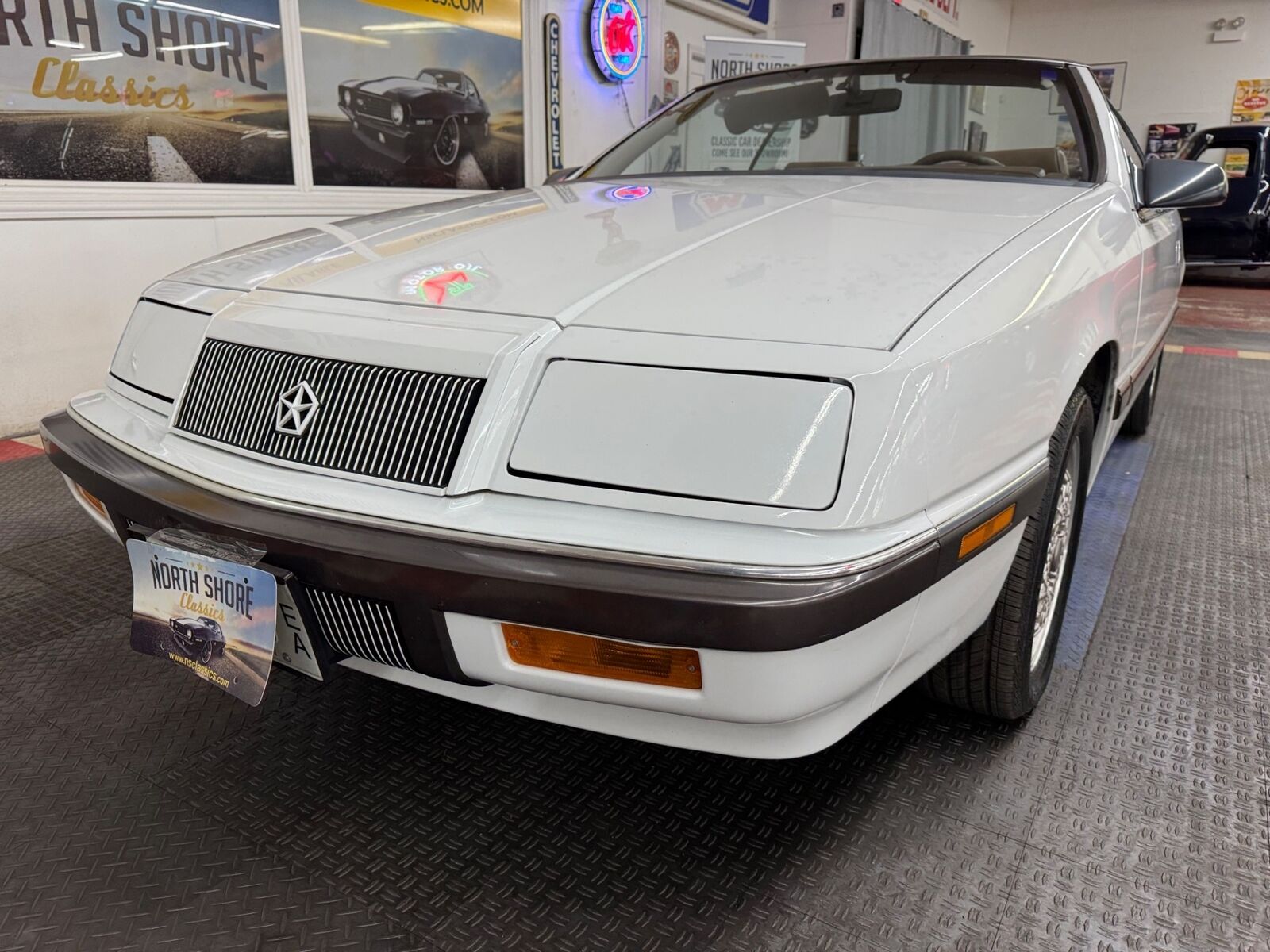 Chrysler-Le-Baron-1989-Convertible-12