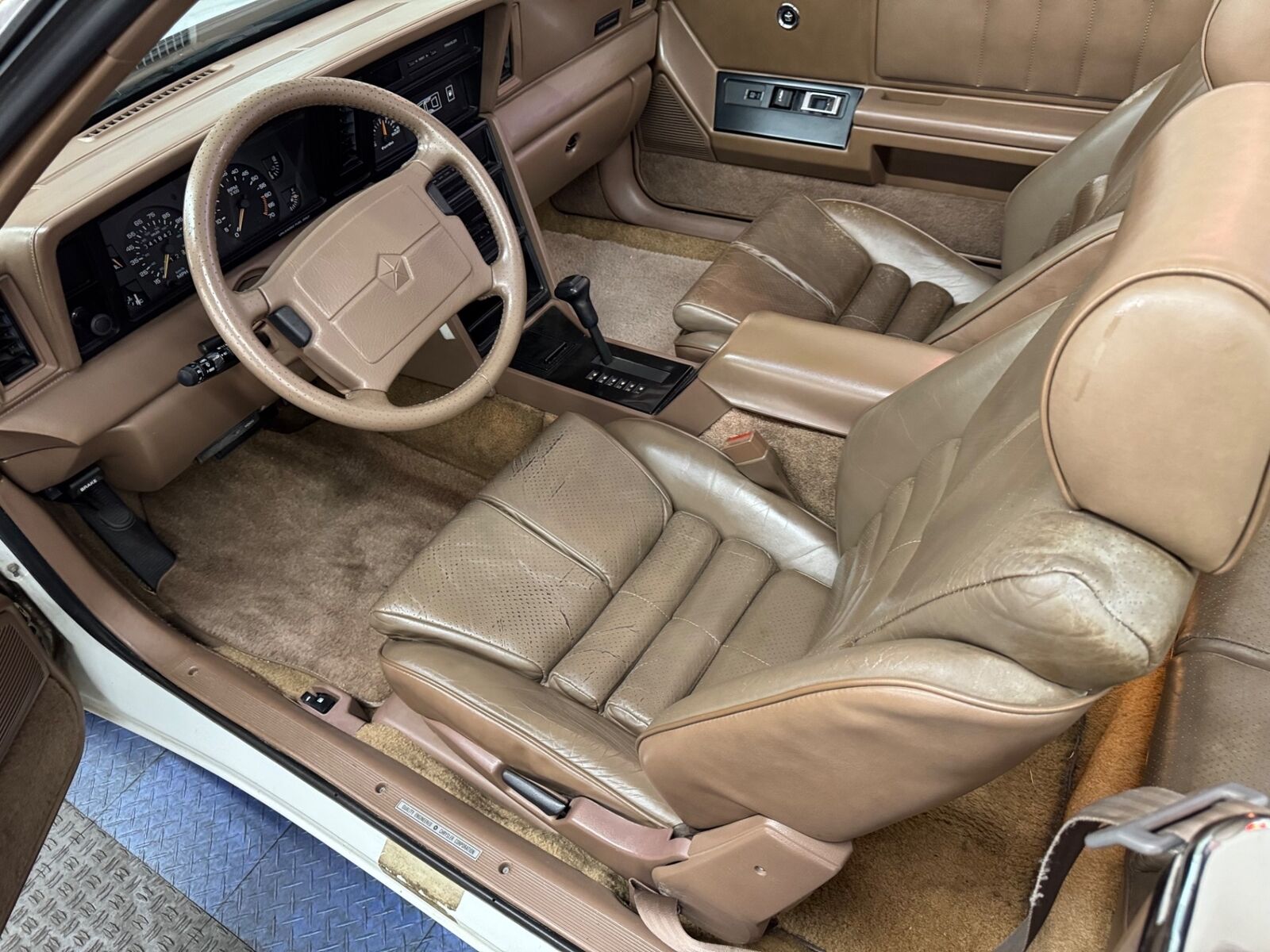 Chrysler-Le-Baron-1989-Convertible-14