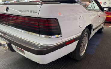 Chrysler-Le-Baron-1989-Convertible-29