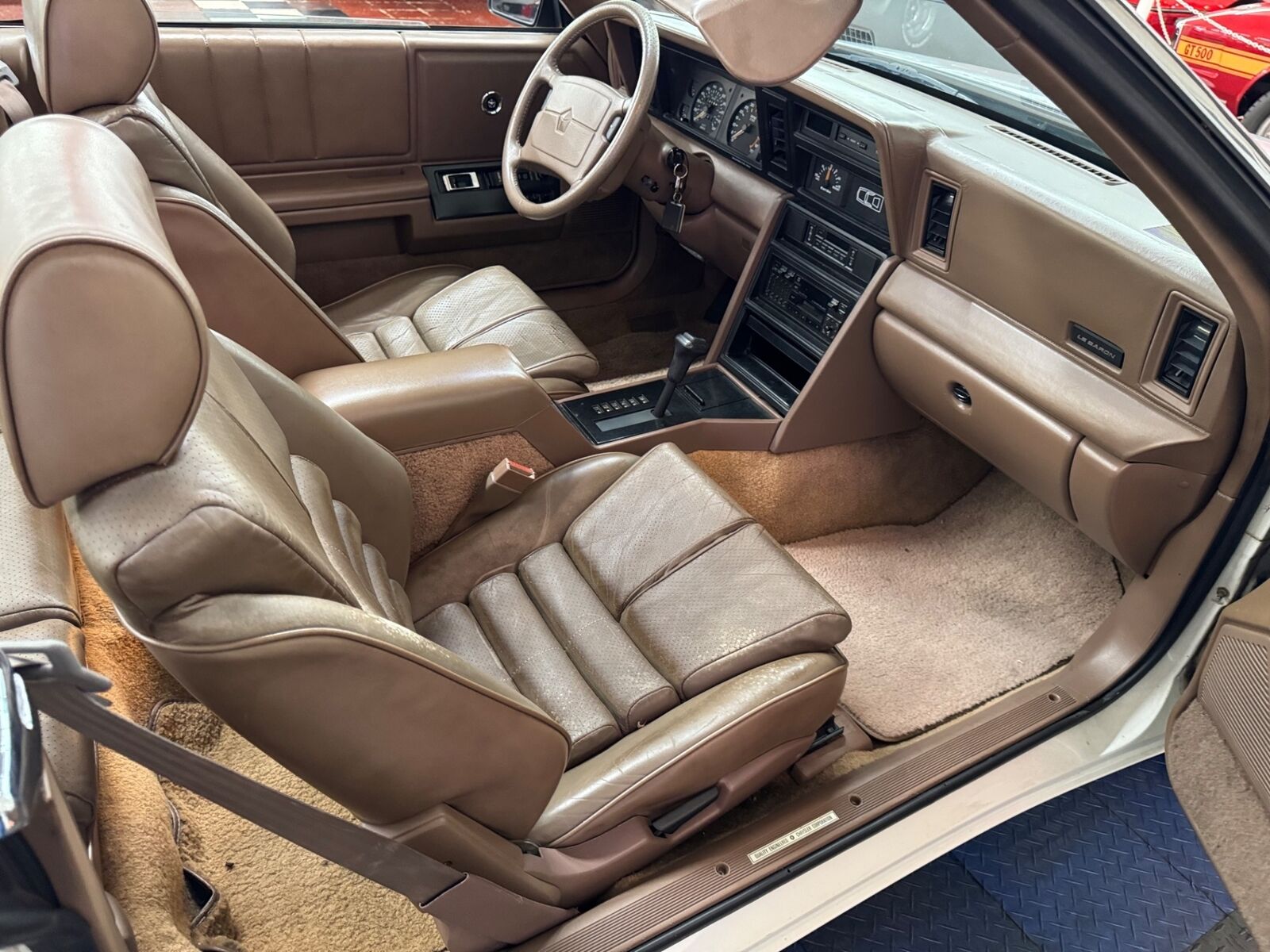 Chrysler-Le-Baron-1989-Convertible-38