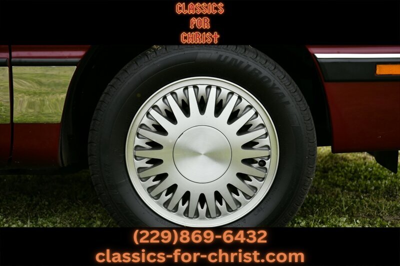 Chrysler-Le-Baron-1991-17