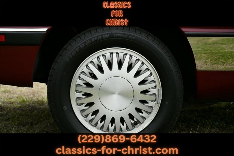 Chrysler-Le-Baron-1991-19