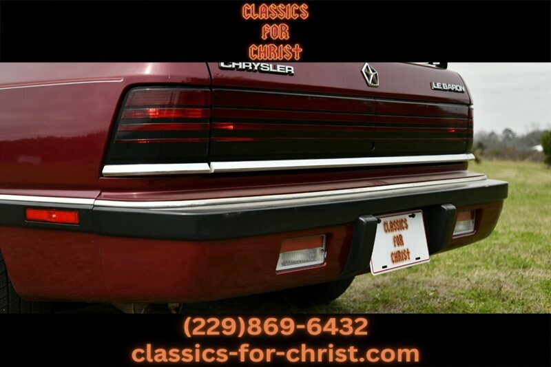 Chrysler-Le-Baron-1991-23