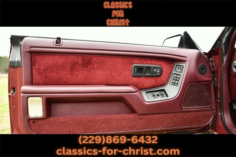 Chrysler-Le-Baron-1991-26