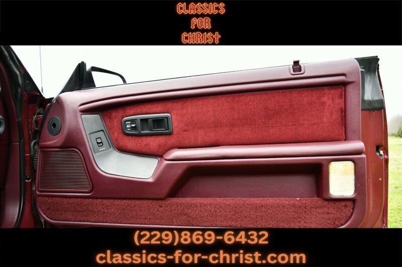Chrysler-Le-Baron-1991-31