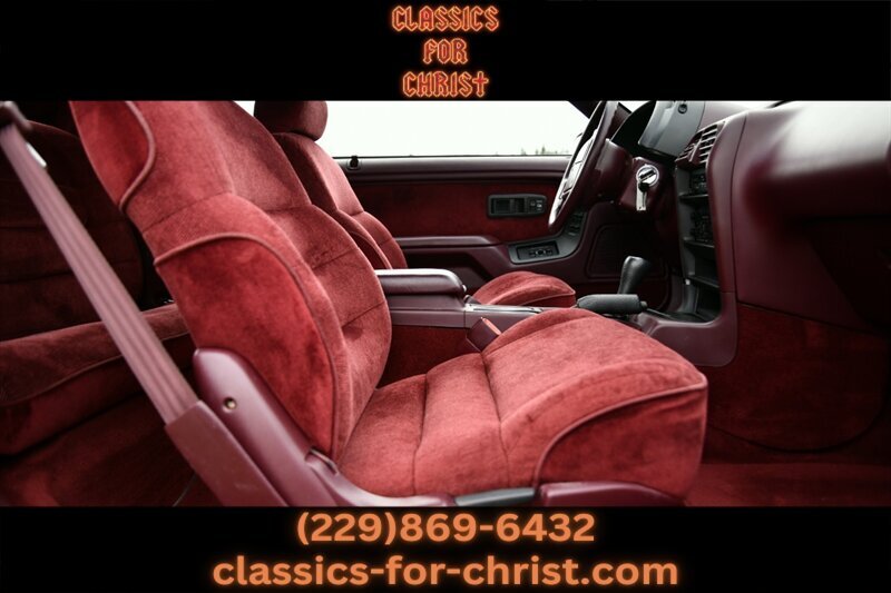 Chrysler-Le-Baron-1991-32