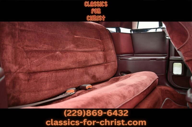 Chrysler-Le-Baron-1991-34
