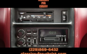 Chrysler-Le-Baron-1991-37