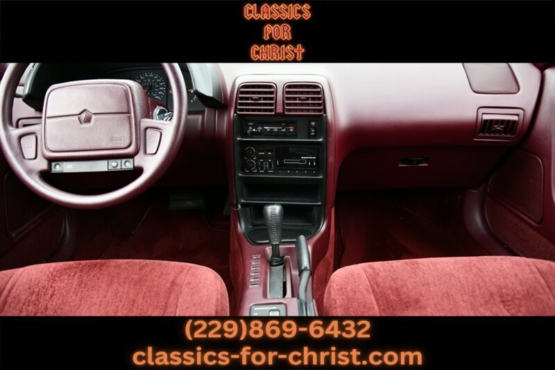 Chrysler-Le-Baron-1991-38
