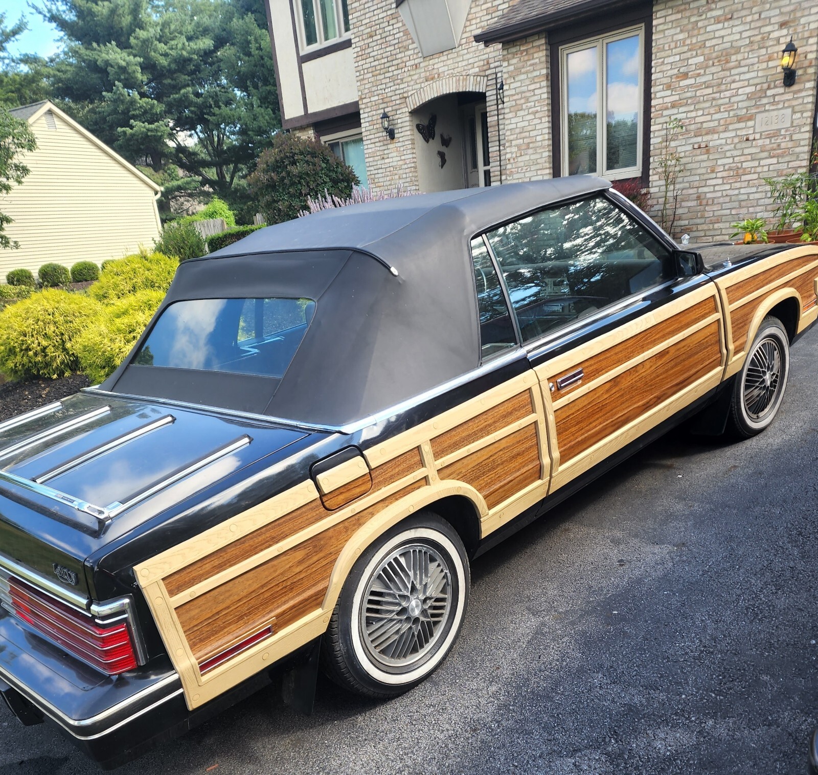 Chrysler-LeBaron-1984