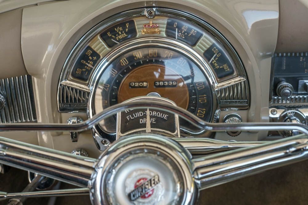Chrysler-New-Yorker-1951-16