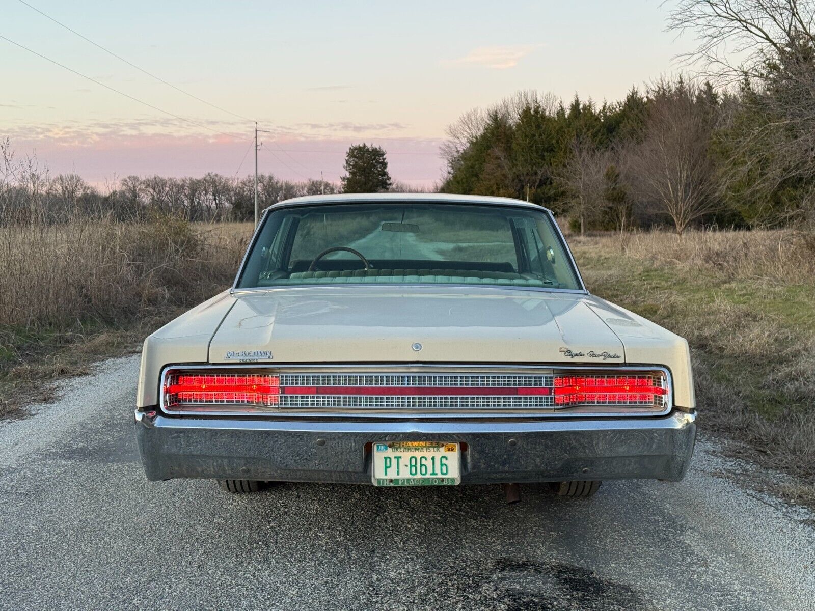 Chrysler-New-Yorker-1968-Sedan-4