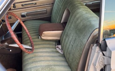 Chrysler-New-Yorker-1968-Sedan-8