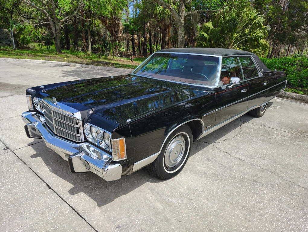 Chrysler-New-Yorker-1975-11