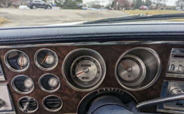 Chrysler-New-Yorker-1983-17