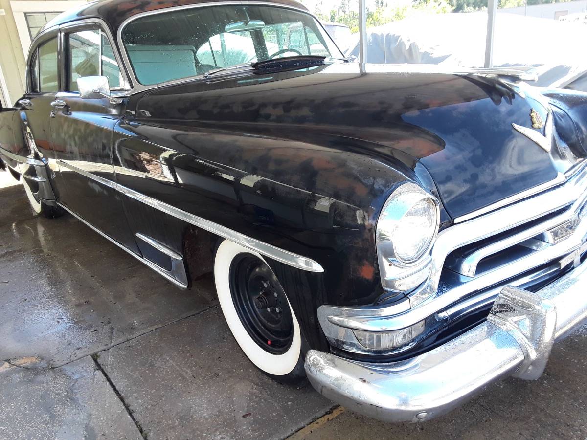 Chrysler-New-yorker-1954-black-3