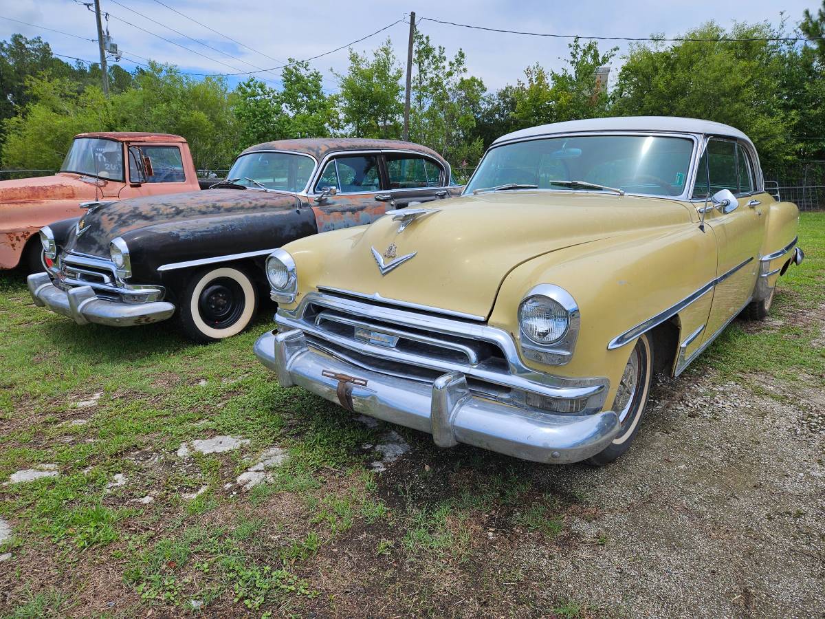 Chrysler-New-yorker-2door-hardtop-newport-1954-yellow-1