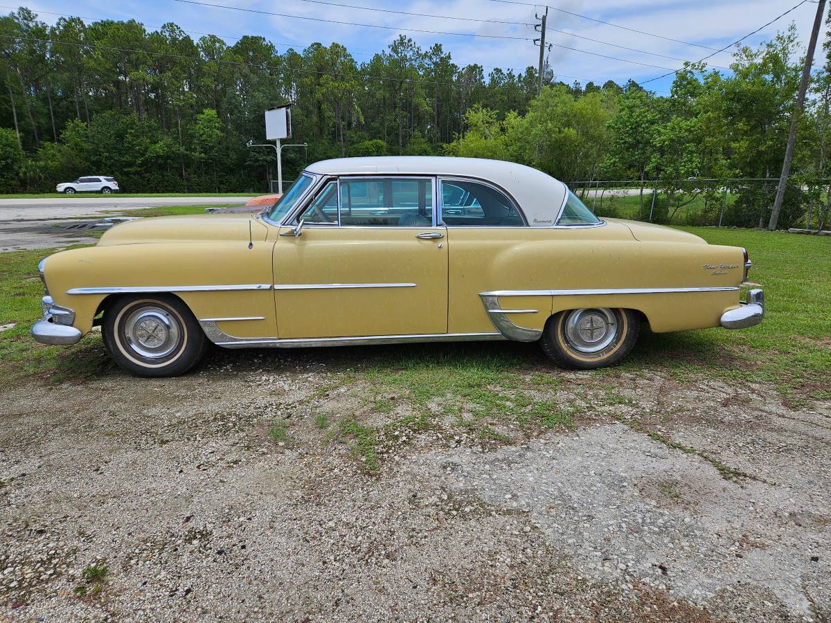 Chrysler-New-yorker-2door-hardtop-newport-1954-yellow