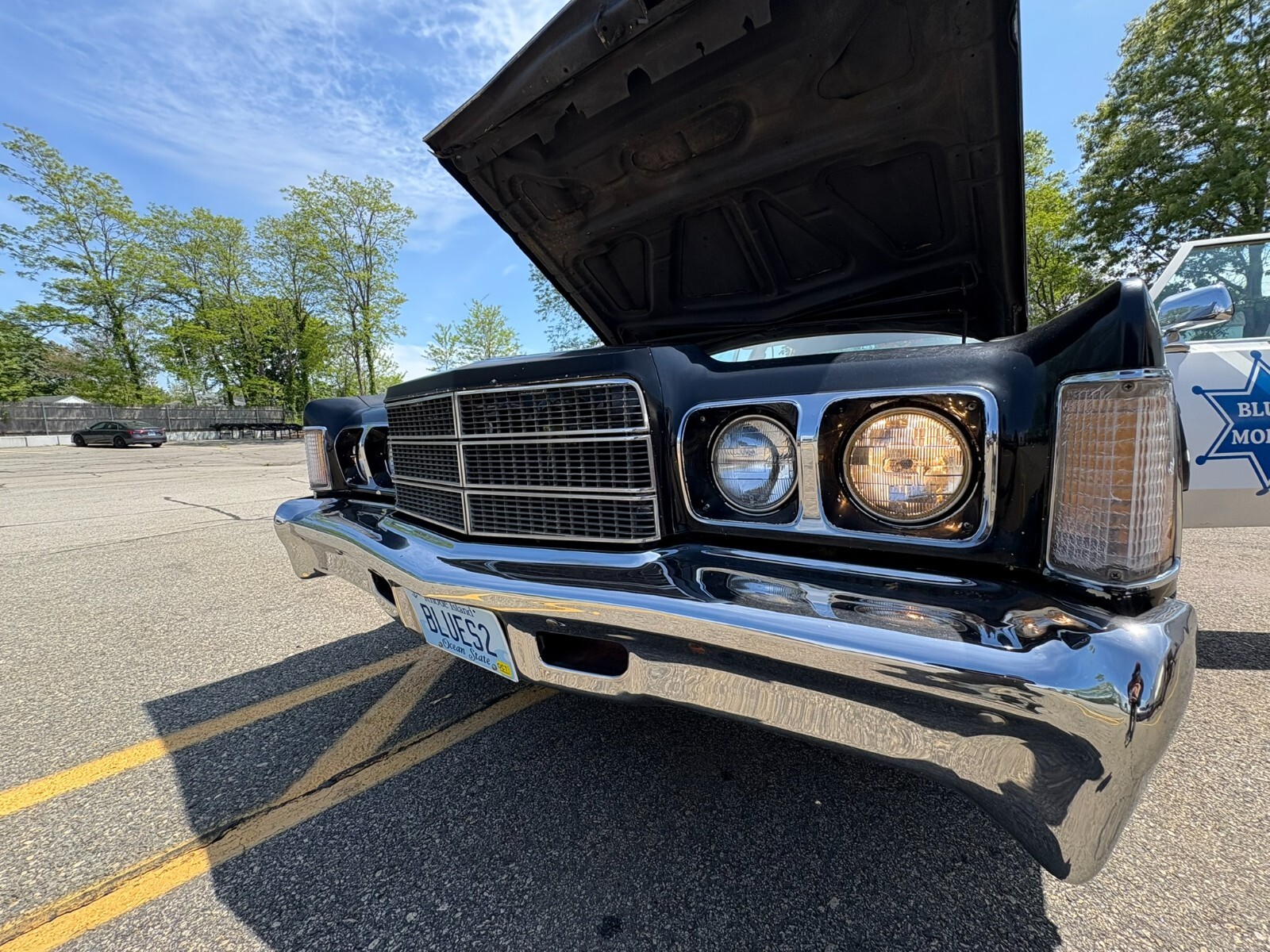 Chrysler-Newport-1977-Sedan-28