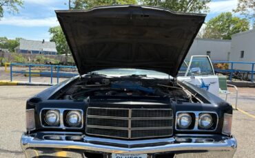 Chrysler-Newport-1977-Sedan-3