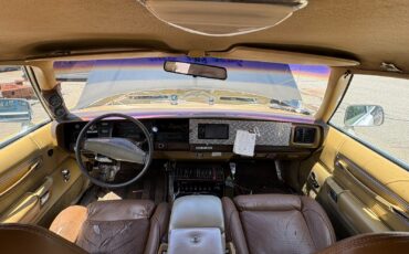 Chrysler-Newport-1977-Sedan-7