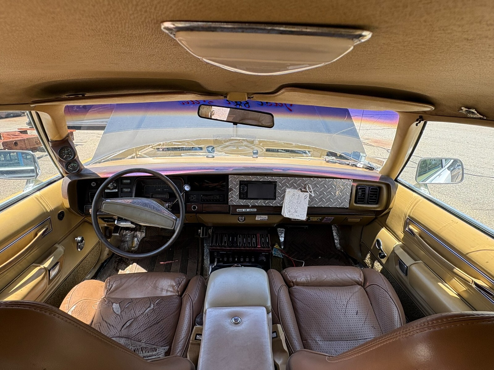 Chrysler-Newport-1977-Sedan-7