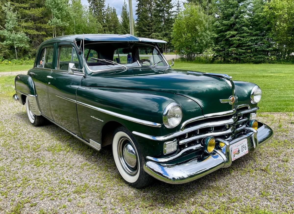 Chrysler-Royal-1950-green