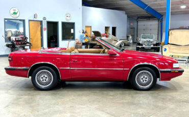 Chrysler-TC-1989-Convertible-7