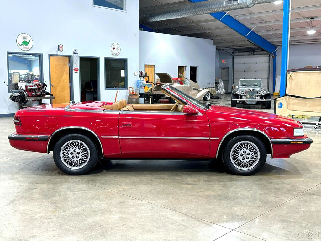 Chrysler-TC-1989-Convertible-7