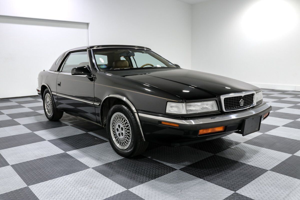 Chrysler-TC-by-Maserati-1990-Convertible-1