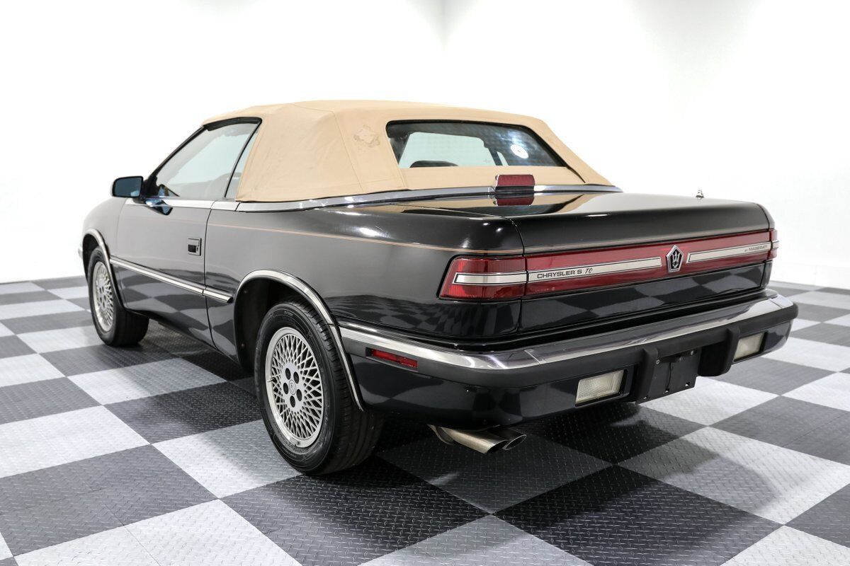 Chrysler-TC-by-Maserati-1990-Convertible-10
