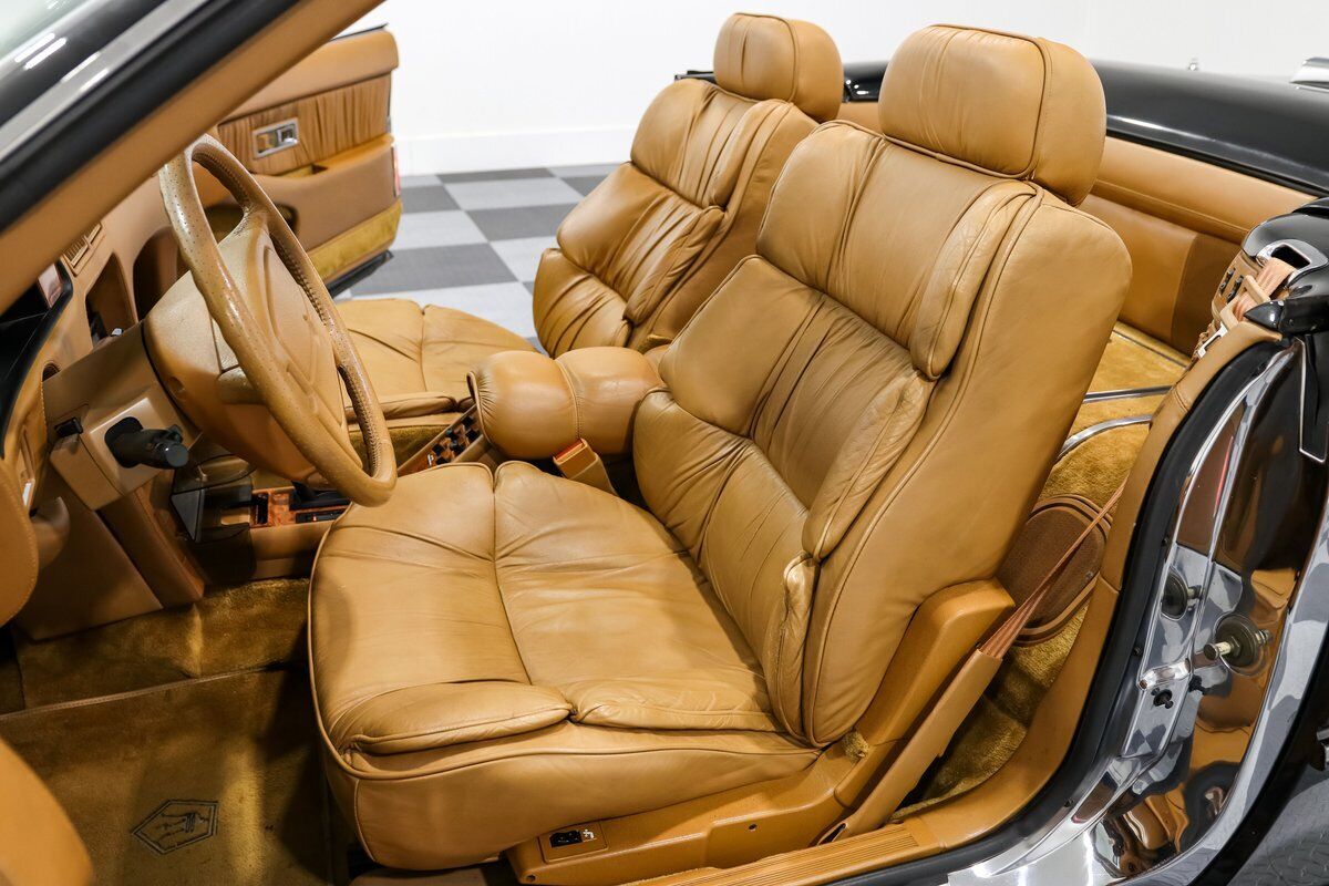 Chrysler-TC-by-Maserati-1990-Convertible-21