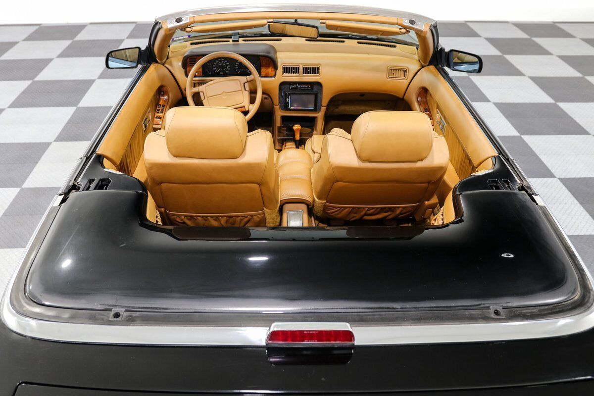 Chrysler-TC-by-Maserati-1990-Convertible-22