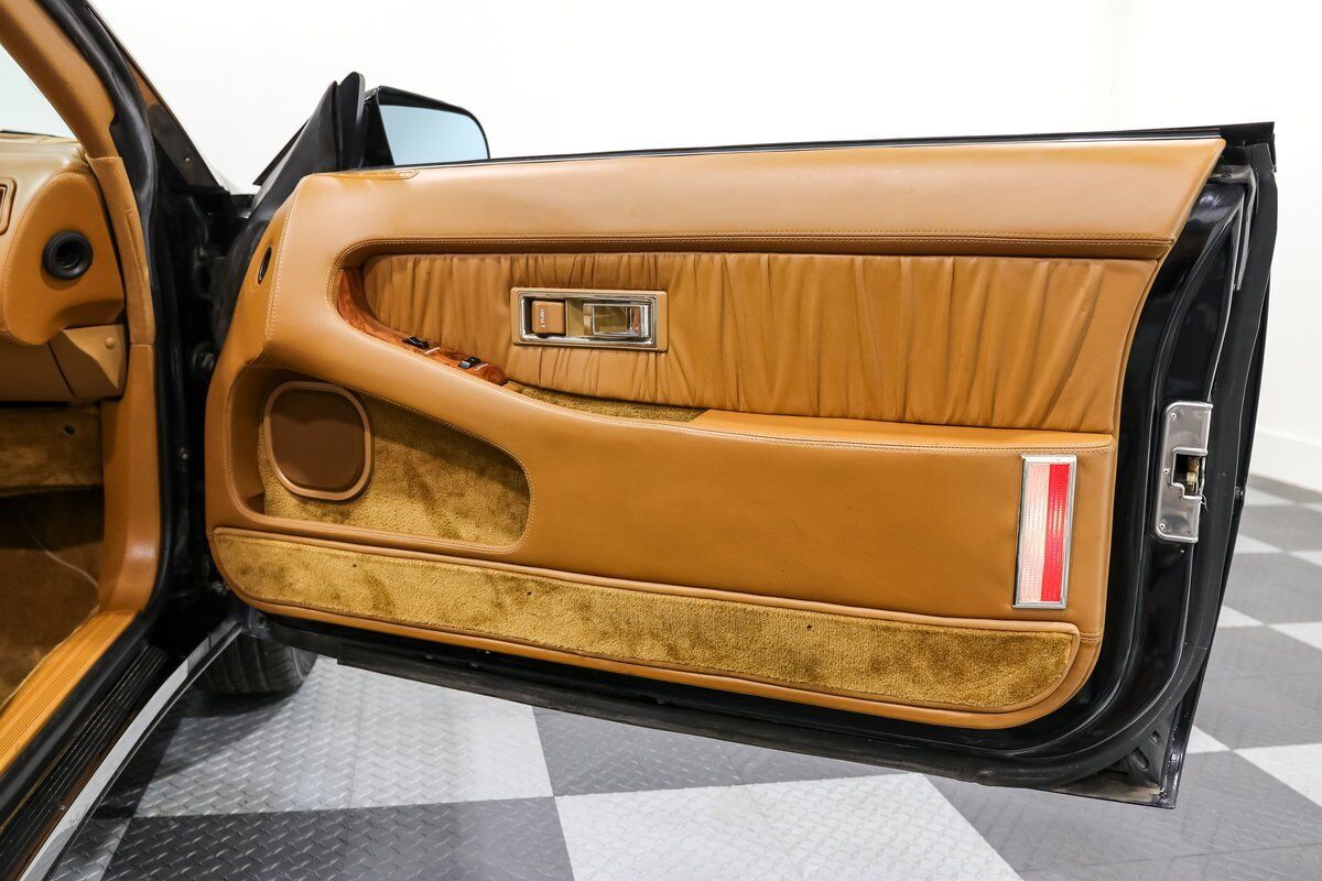 Chrysler-TC-by-Maserati-1990-Convertible-23