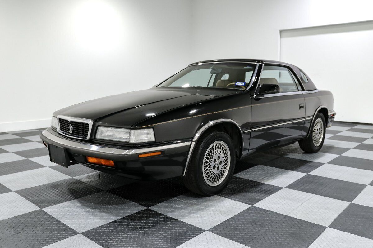 Chrysler-TC-by-Maserati-1990-Convertible-5