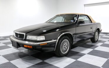 Chrysler-TC-by-Maserati-1990-Convertible-6