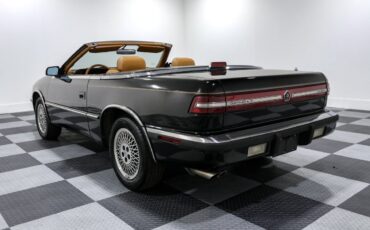 Chrysler-TC-by-Maserati-1990-Convertible-8