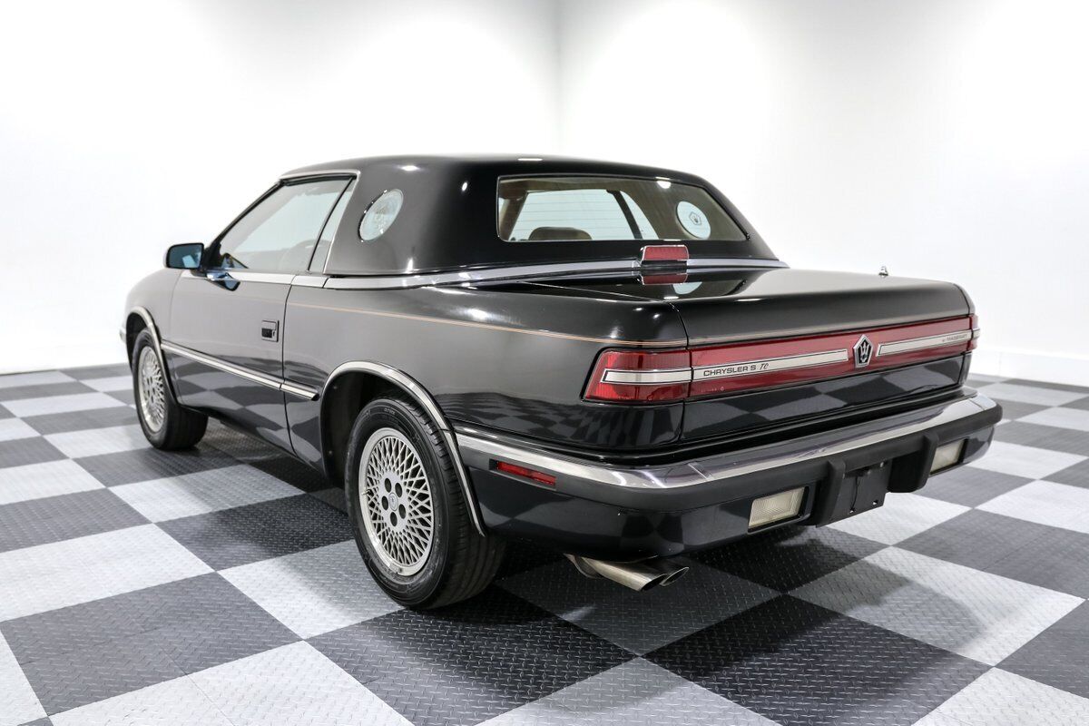 Chrysler-TC-by-Maserati-1990-Convertible-9