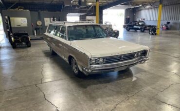 Chrysler-Town-Country-1966-1