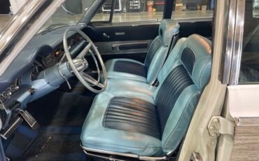 Chrysler-Town-Country-1966-10