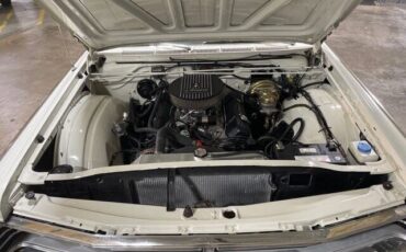 Chrysler-Town-Country-1966-23