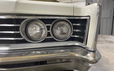 Chrysler-Town-Country-1966-34