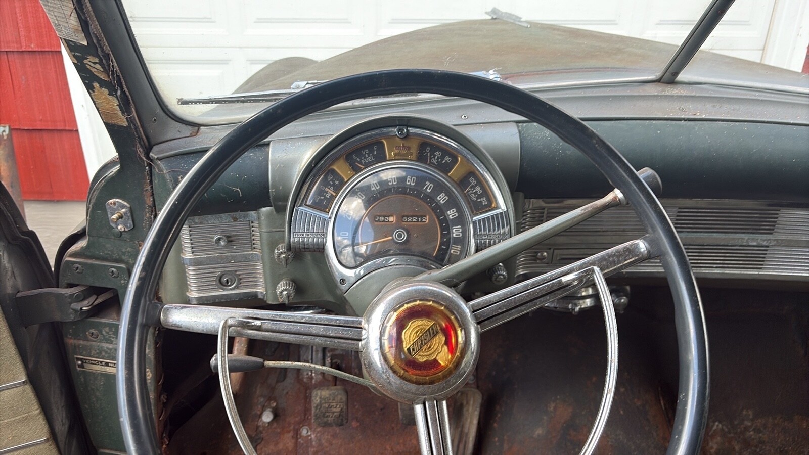 Chrysler-Windsor-1949-16