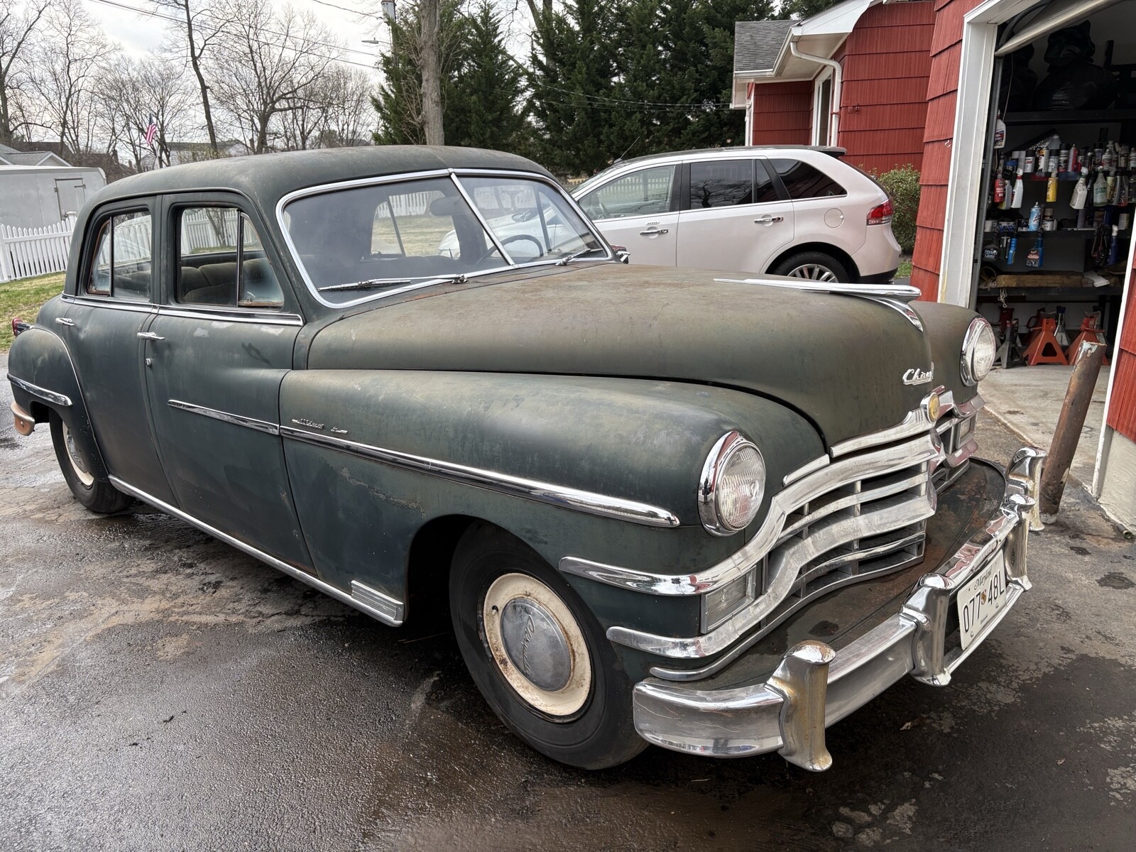 Chrysler-Windsor-1949-3