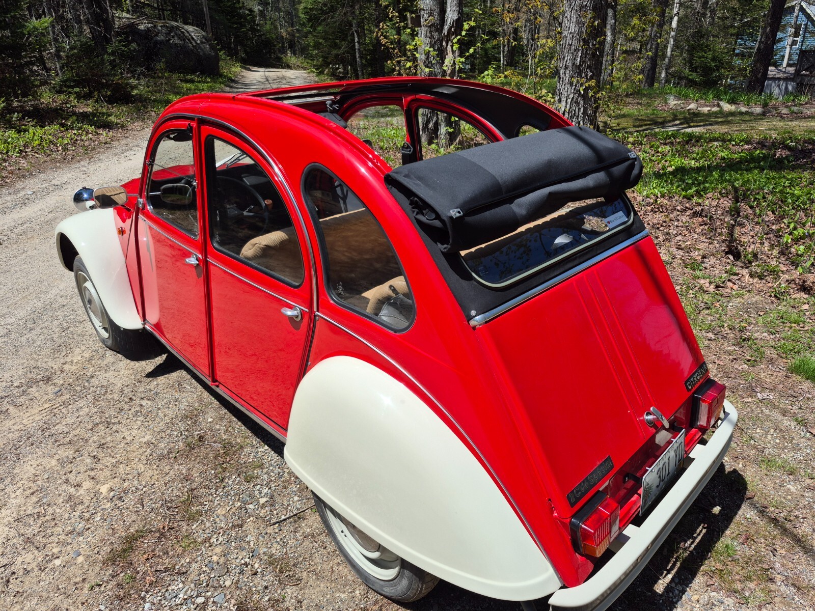 Citroen-2CV6-SPECIAL-1975-Convertible-6